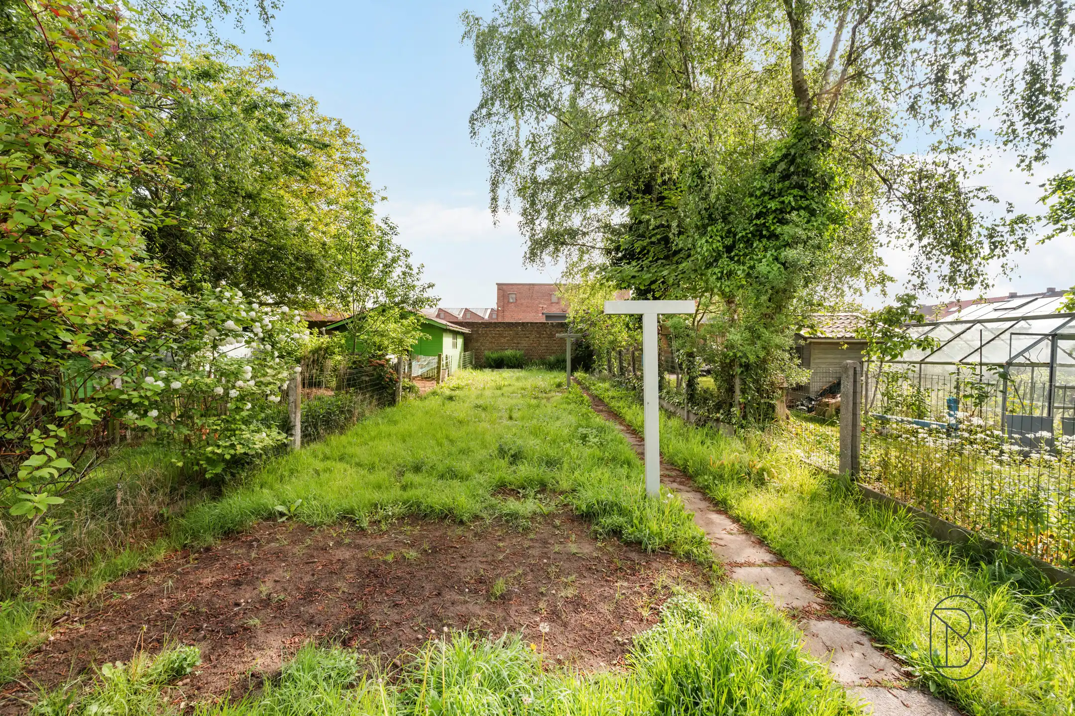 Ruime instapklare woning met 4 slpk, garage en tuin in Heule foto 25