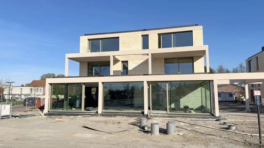 Nieuwbouw commercieel gelijkvloers te koop aan station Eke-Nazareth foto 13