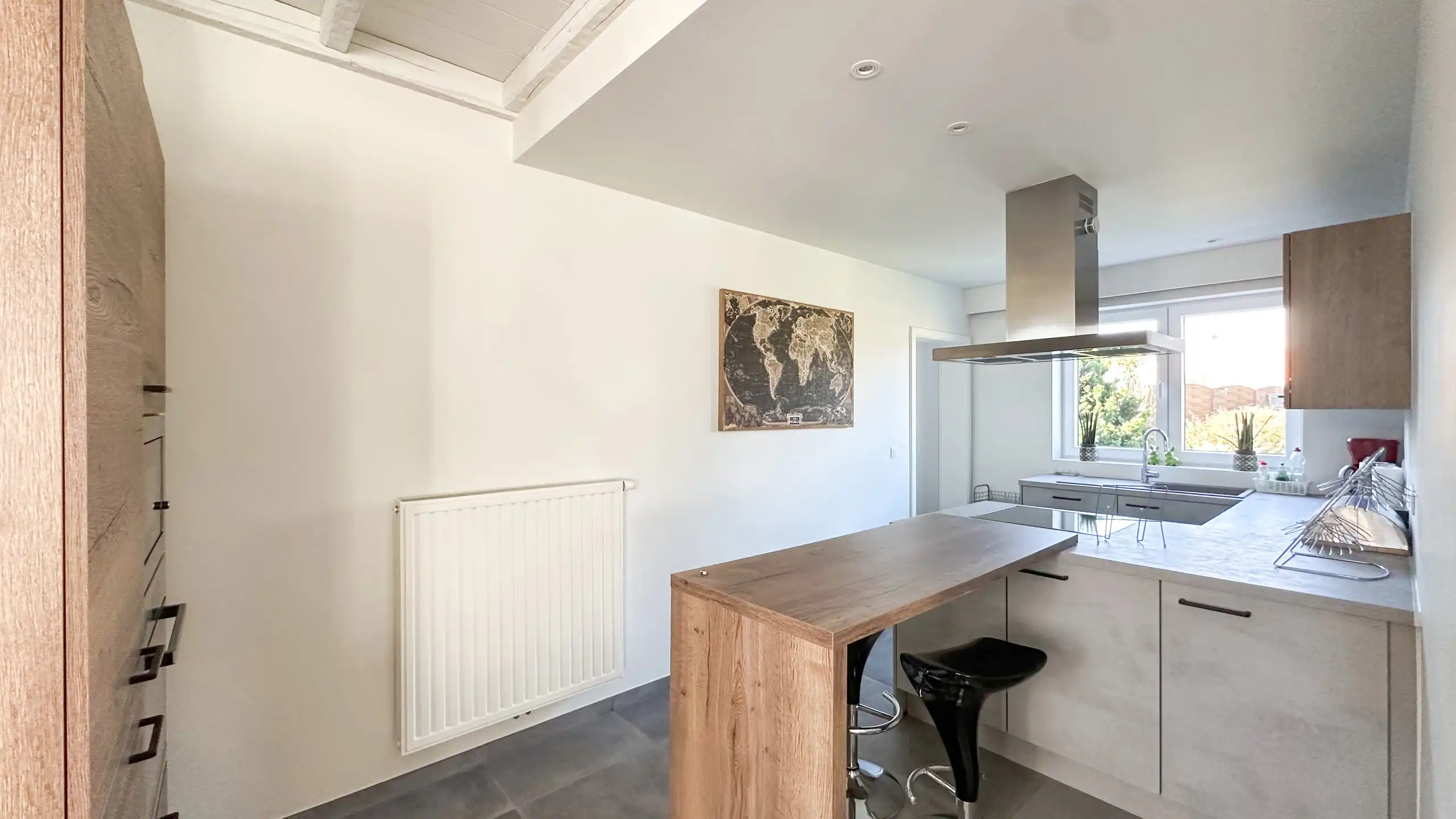 Charmante woning met 2 slaapkamers en een polyvalente ruimte foto 9