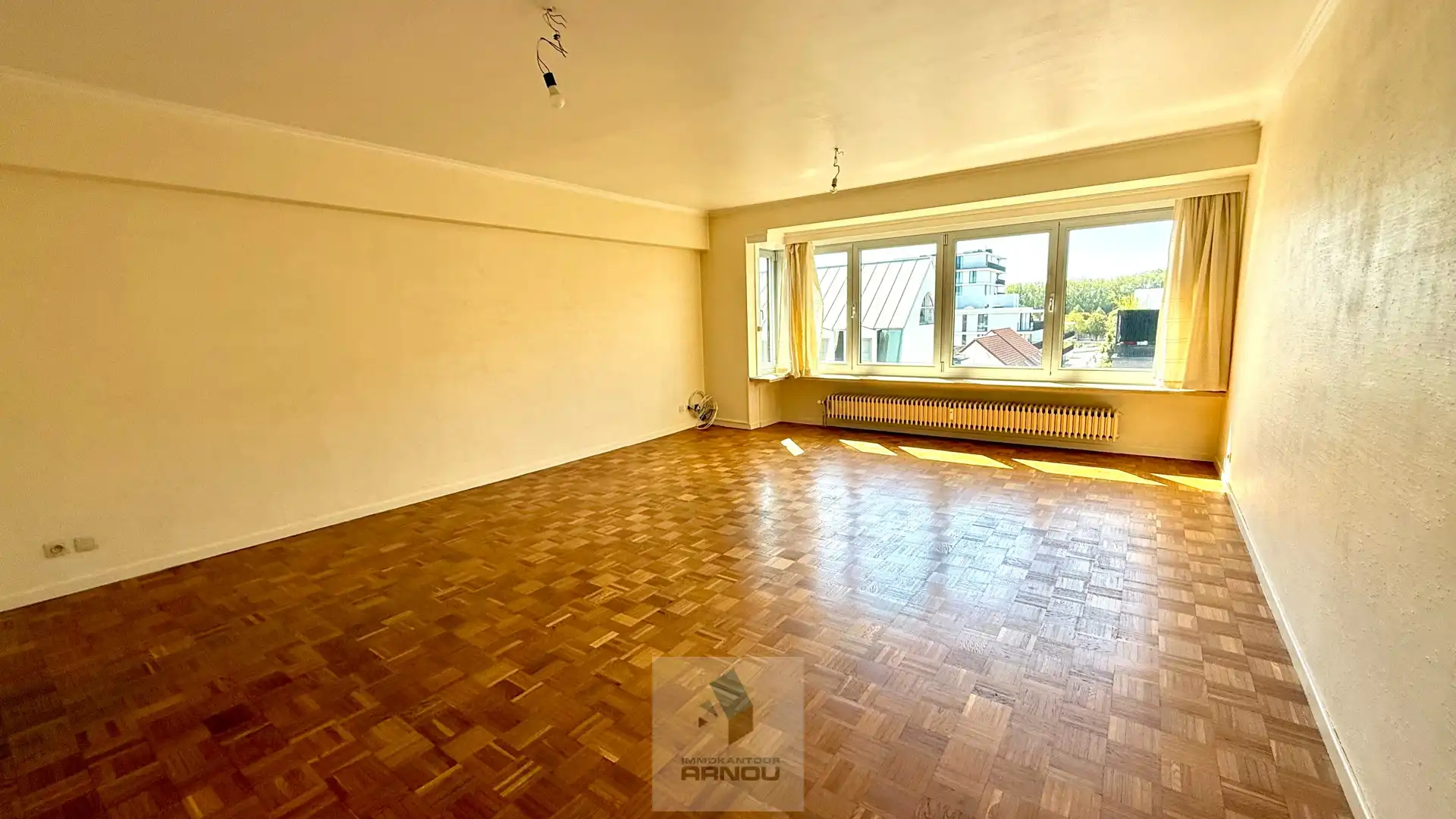 Ruim appartement met 3 slaapkamers en garagebox in het centrum van Deinze foto 2
