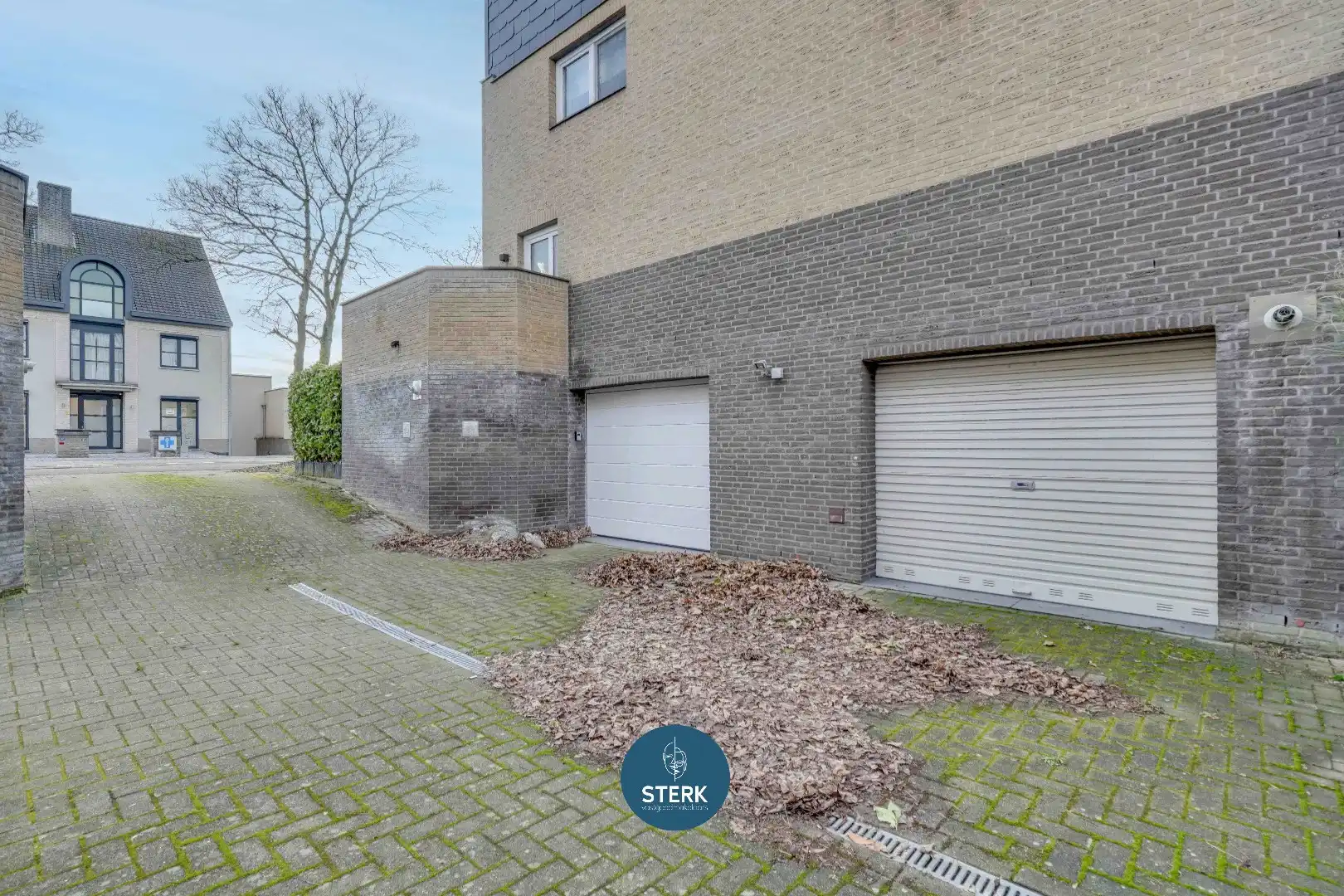 GEZINSWONING MET 3 SLPKS, TUIN EN GARAGE IN HET RUSTIGE REKEM ! foto 16