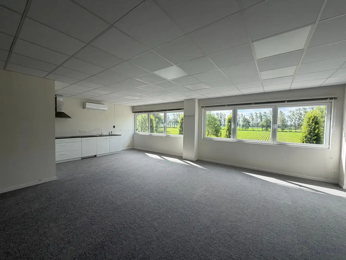 Handelspand (336m²) te huur in Geel foto 15