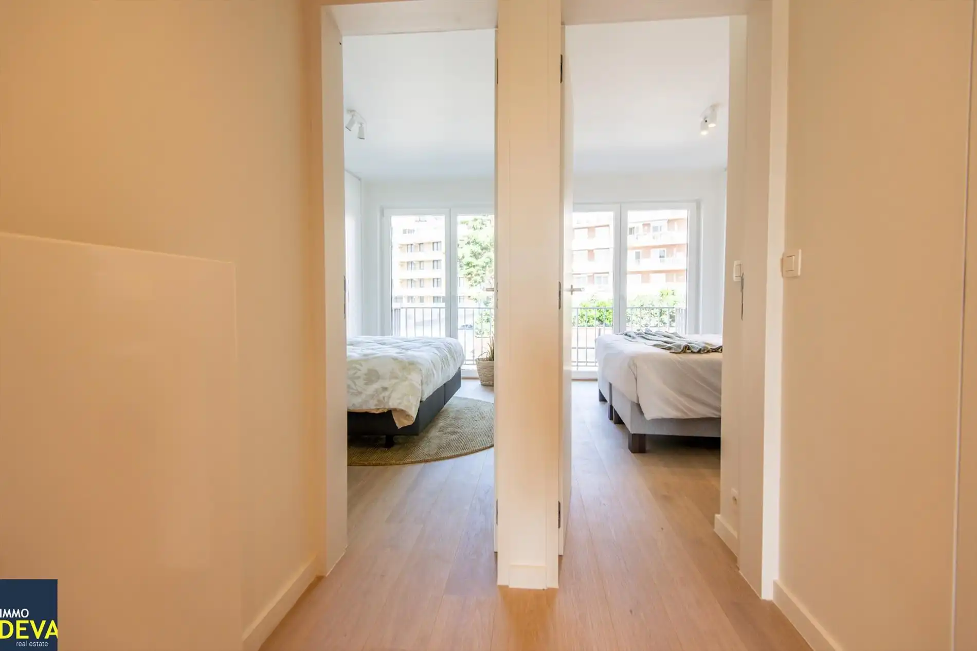 Luxueus gerenoveerd appartement met 2 zonnige terrassen en open zicht gelegen op de Dumortierlaan. foto 10