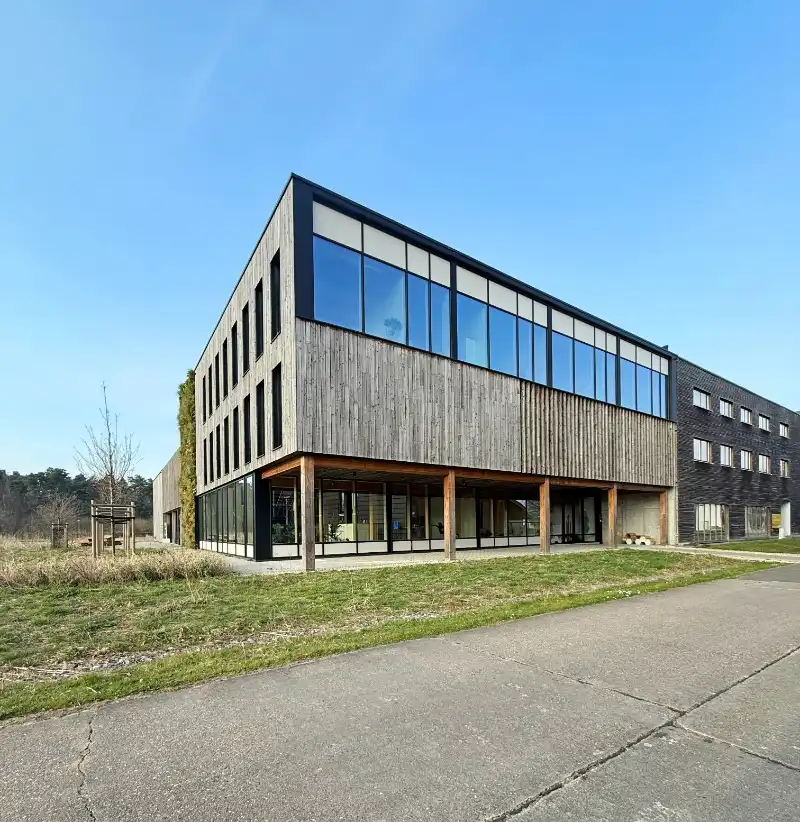 Veelzijdige fablab-ruimte te huur foto {{pictureIndex}}