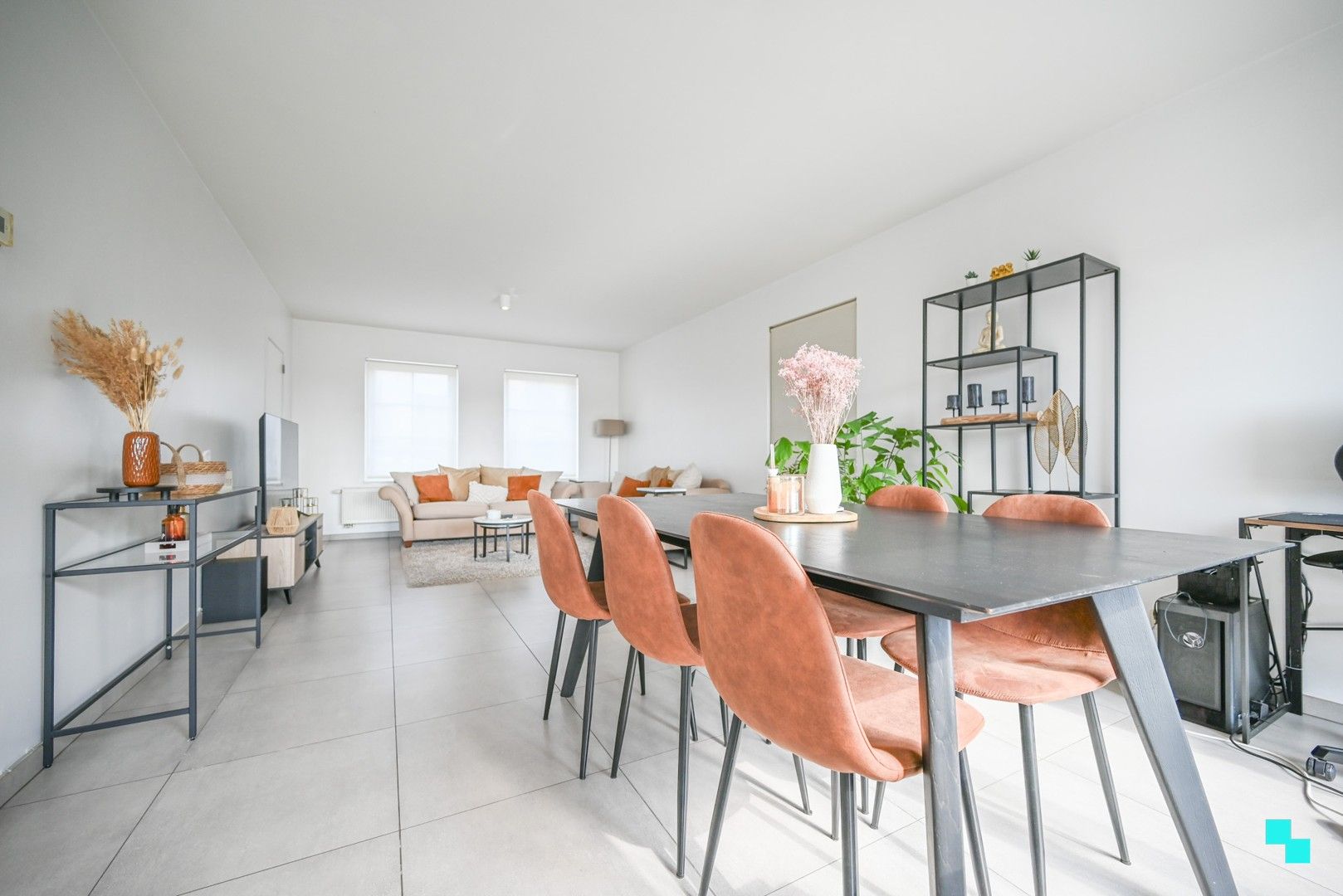 Instapklare woning op gegeerde verkaveling te Izegem foto 2