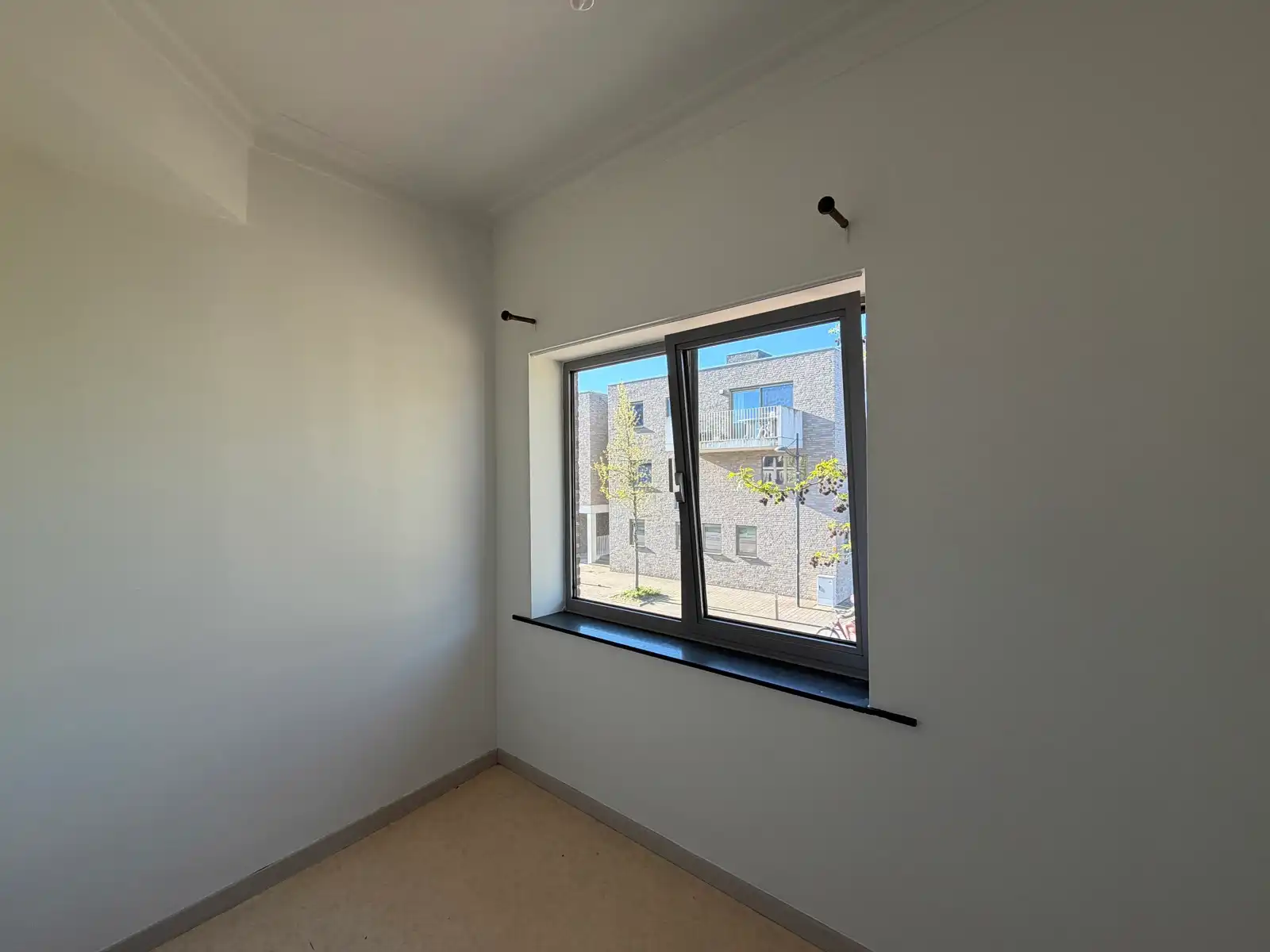 Ruim 3 slpk appartement te huur in Hechtel-Eksel foto 10
