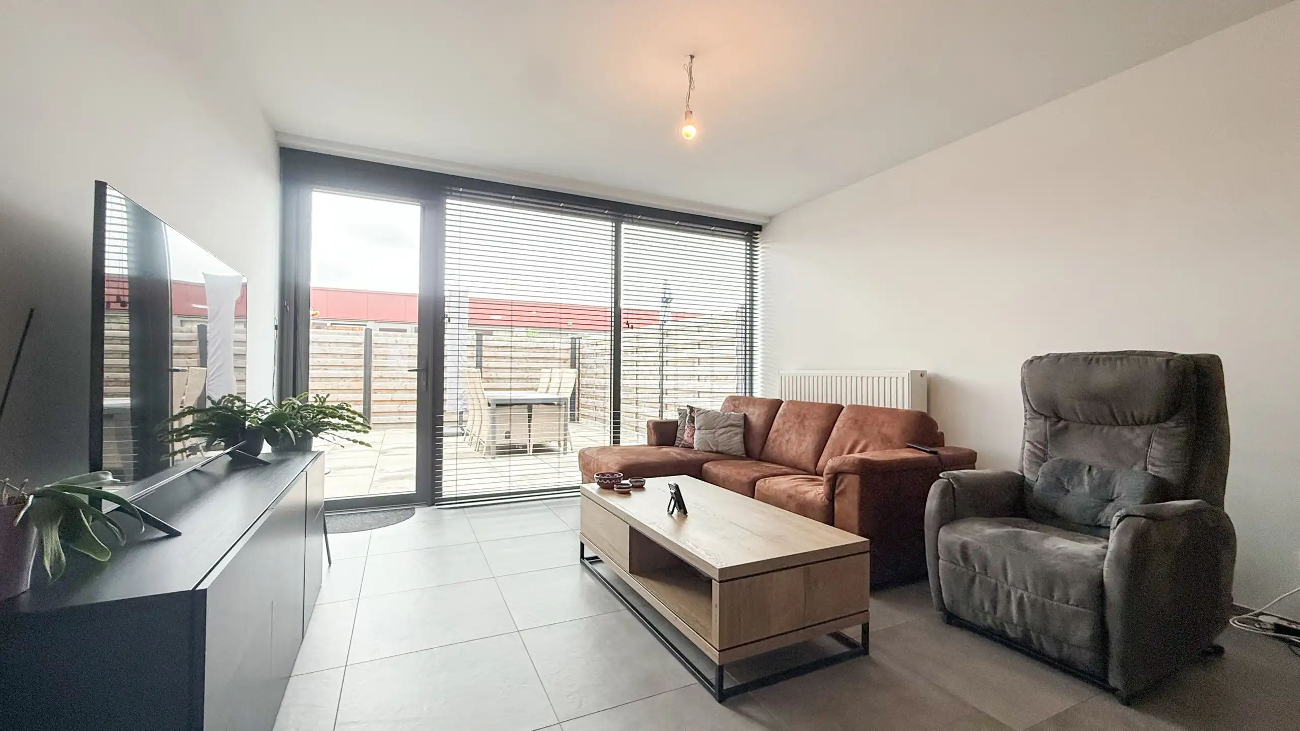 Recent appartement met 2 slpks, parking en berging! foto 4