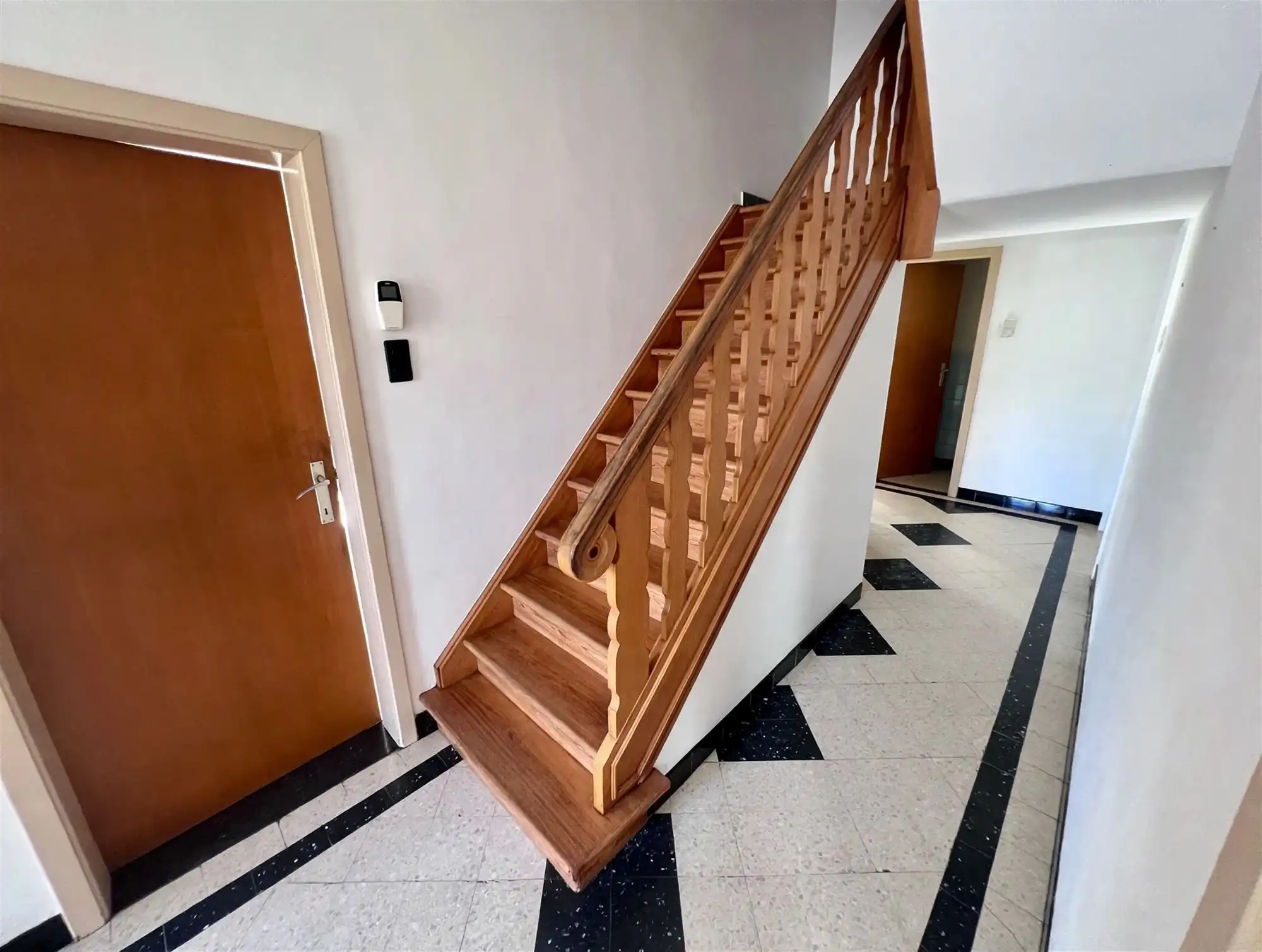 Karaktervolle woning op 907 m² en renovatiepotentieel foto 9
