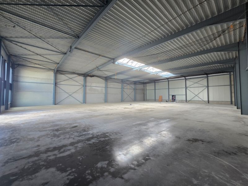 Nieuwbouw bedrijfspanden te koop foto {{pictureIndex}}