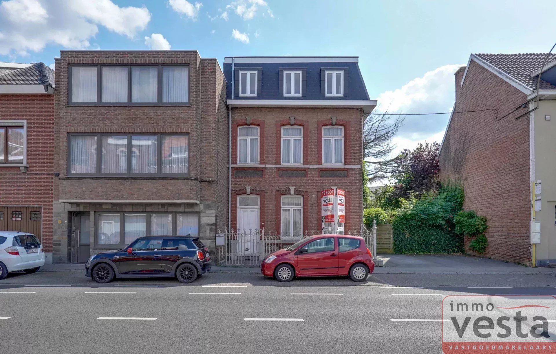 Statige herenwoning aan de stadsrand foto 2