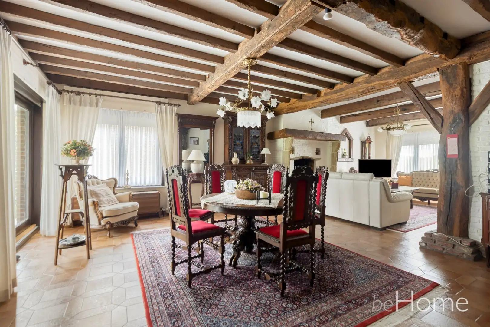 Vrijstaande bungalow met 4 slaapkamers, volledige kelder en ZO-tuin foto 16