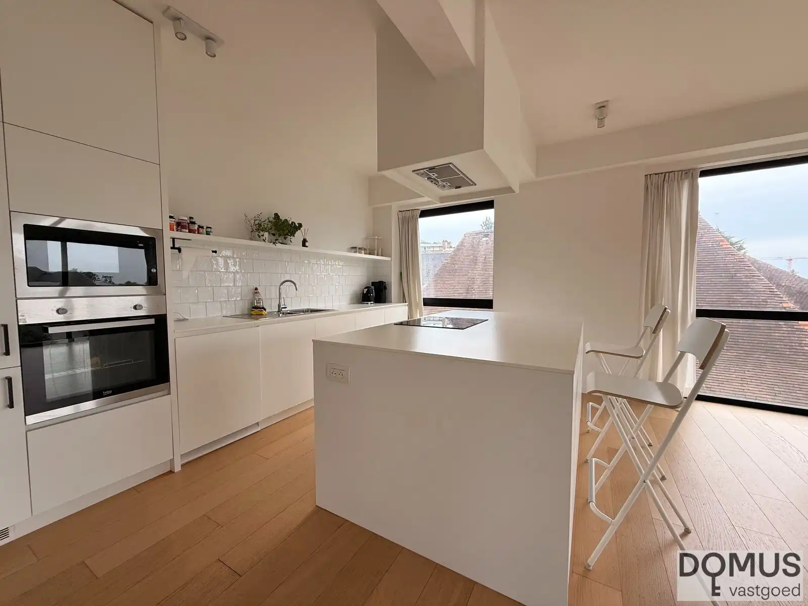 Zeer knap appartement op topligging foto 9