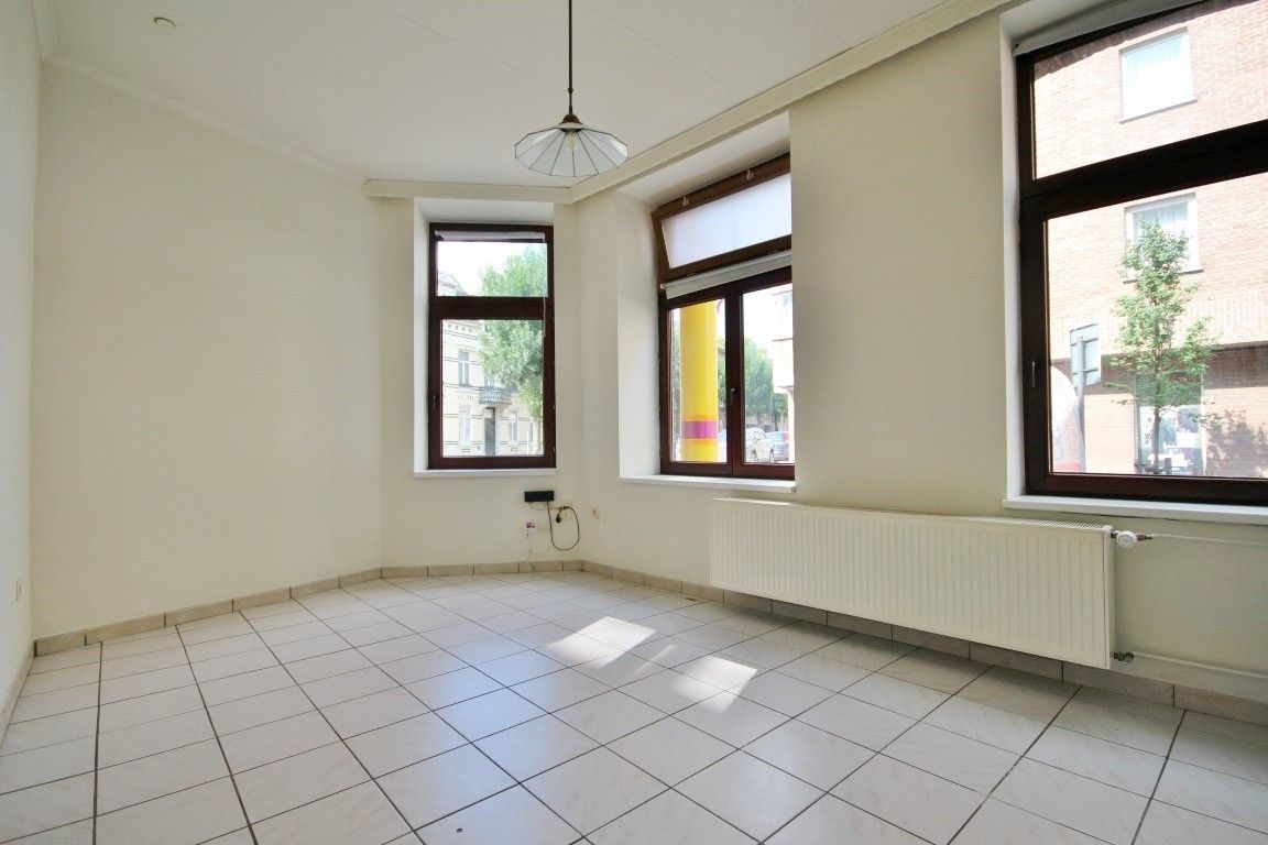 Gelijkvloers appartement met 1 slaapkamer foto 6