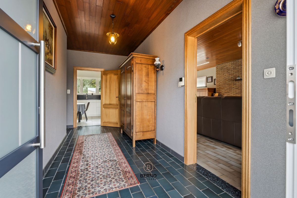 Instapklare laagbouwwoning in groene, rustige omgeving foto 3