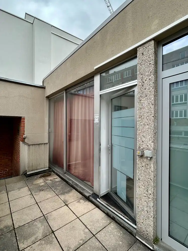 Gezellige, te renoveren flat in centrum Leuven foto 3
