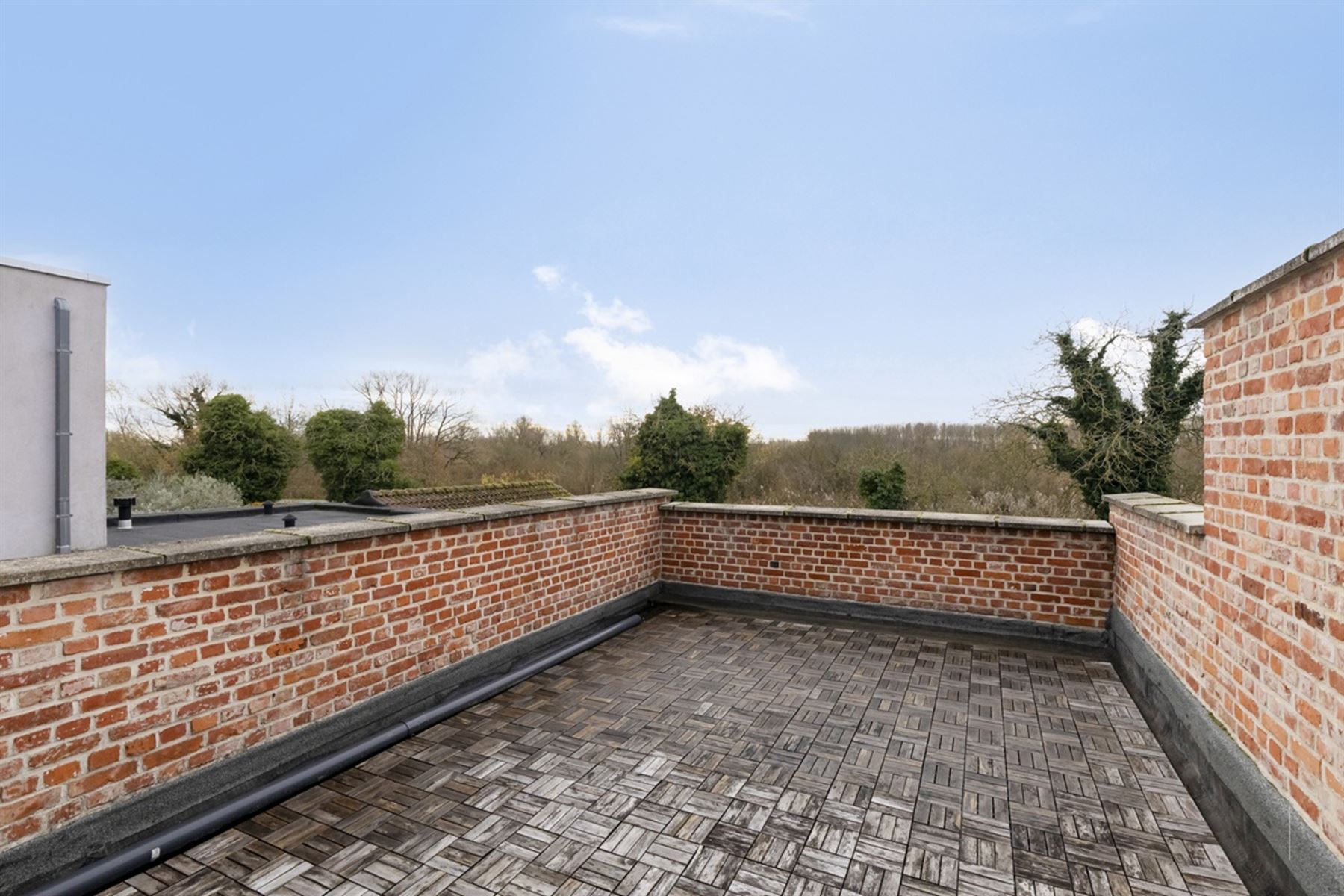 Instapklare gezinswoning met 3 slaapkamers foto 24