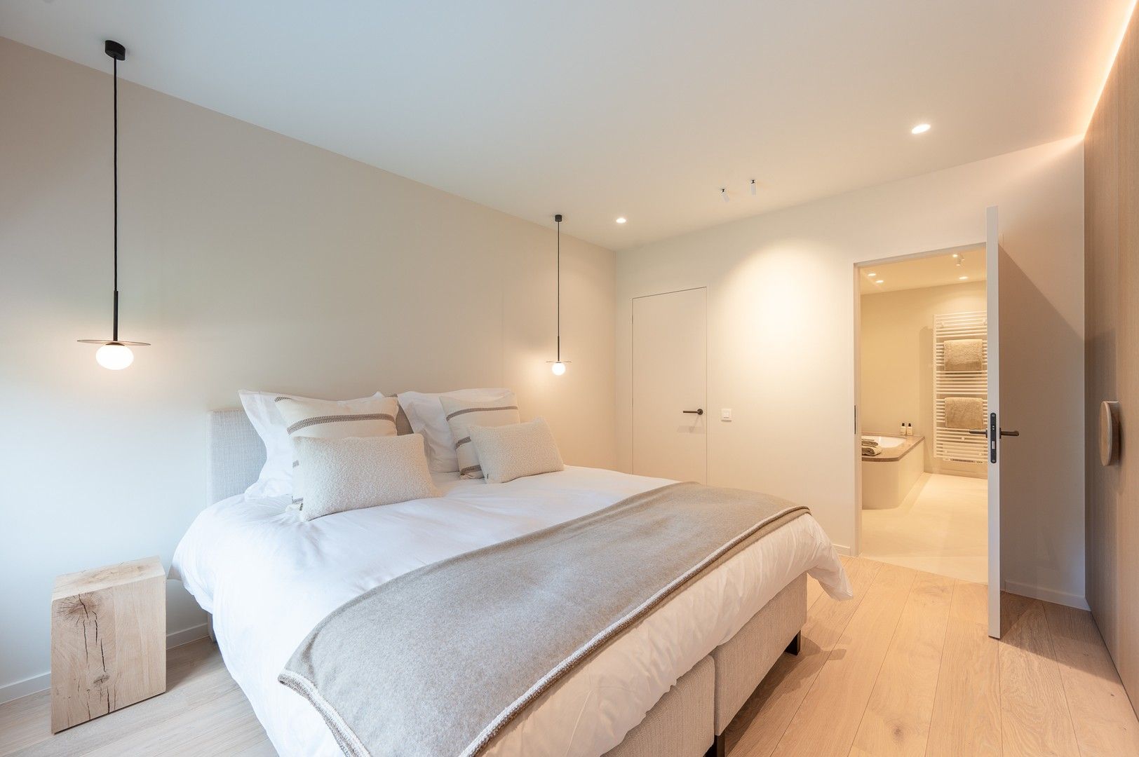 Exclusief hoekappartement van 187 m2 met 4 slaapkamers in het Zoute. foto 13