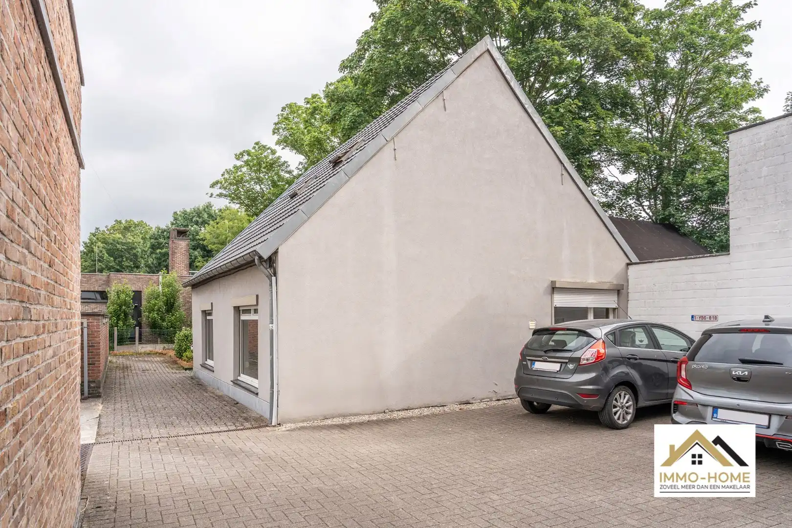 Op te frissen woning op topligging in centrum Lochristi!  foto 4