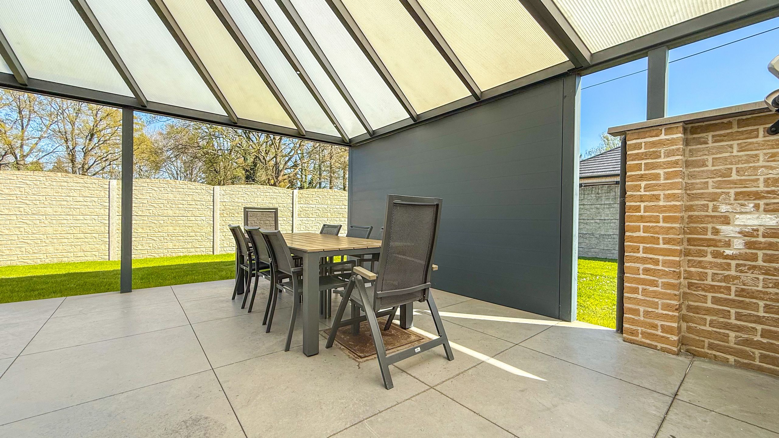 Instapklare woning met 4 spks en volledig aangelegde tuin! foto 44