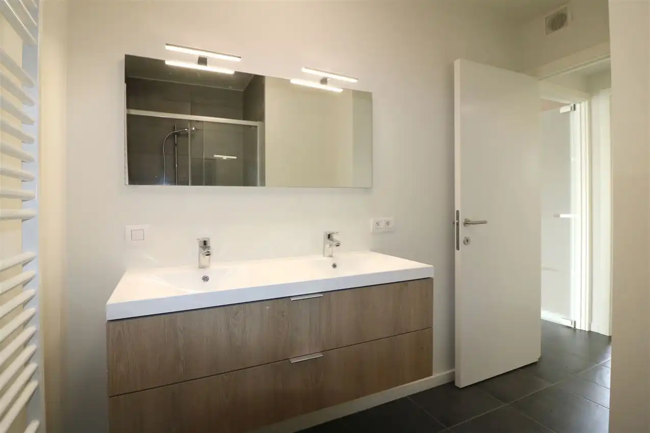 Bosrijke omgeving, enerzuinig, uniek concept foto 22