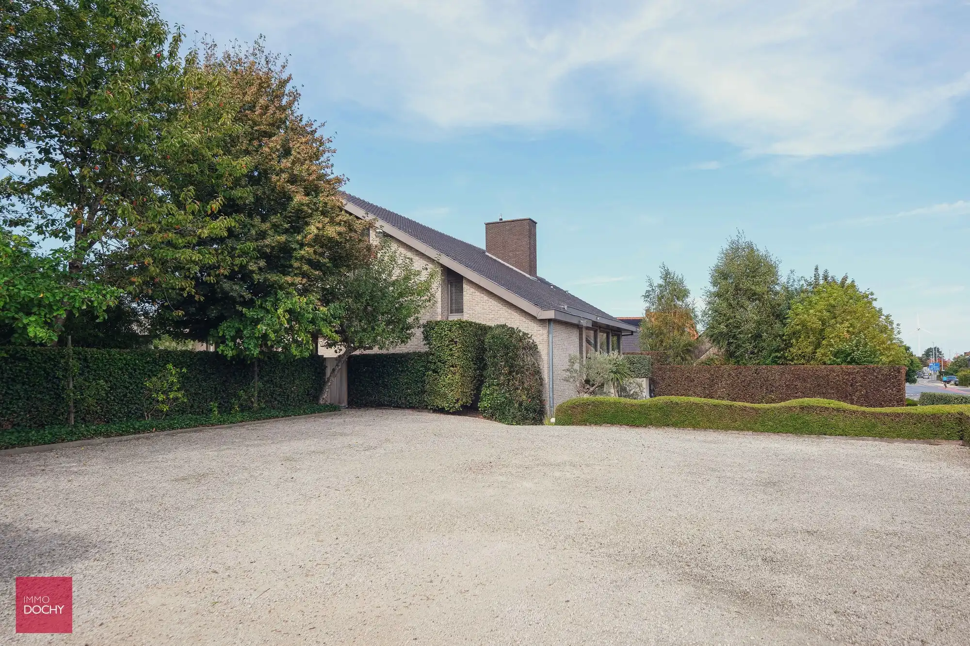 Commercieel gelegen handelspand / bureelgebouw /horecazaak te Izegem foto 5