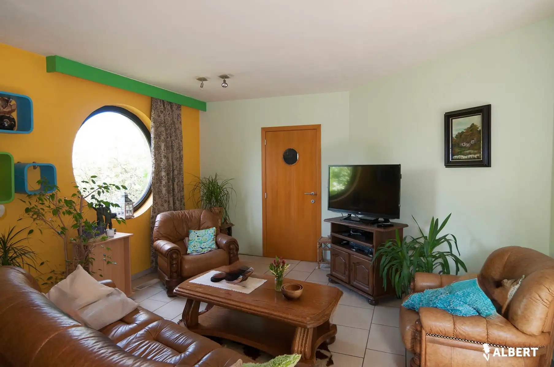  Ruime woning van 239m² op groot perceel  in Diepenbeek! foto 9