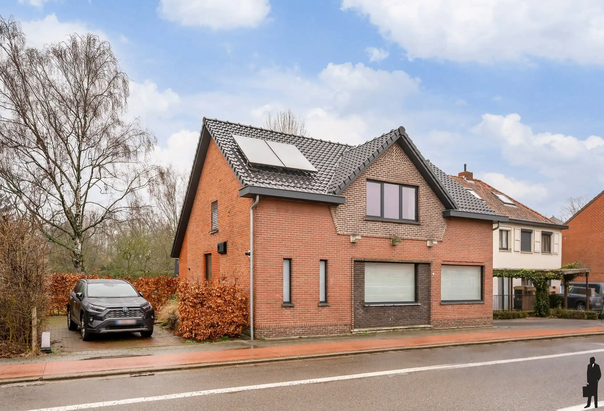 Charmante woning met prachtige tuin foto {{pictureIndex}}