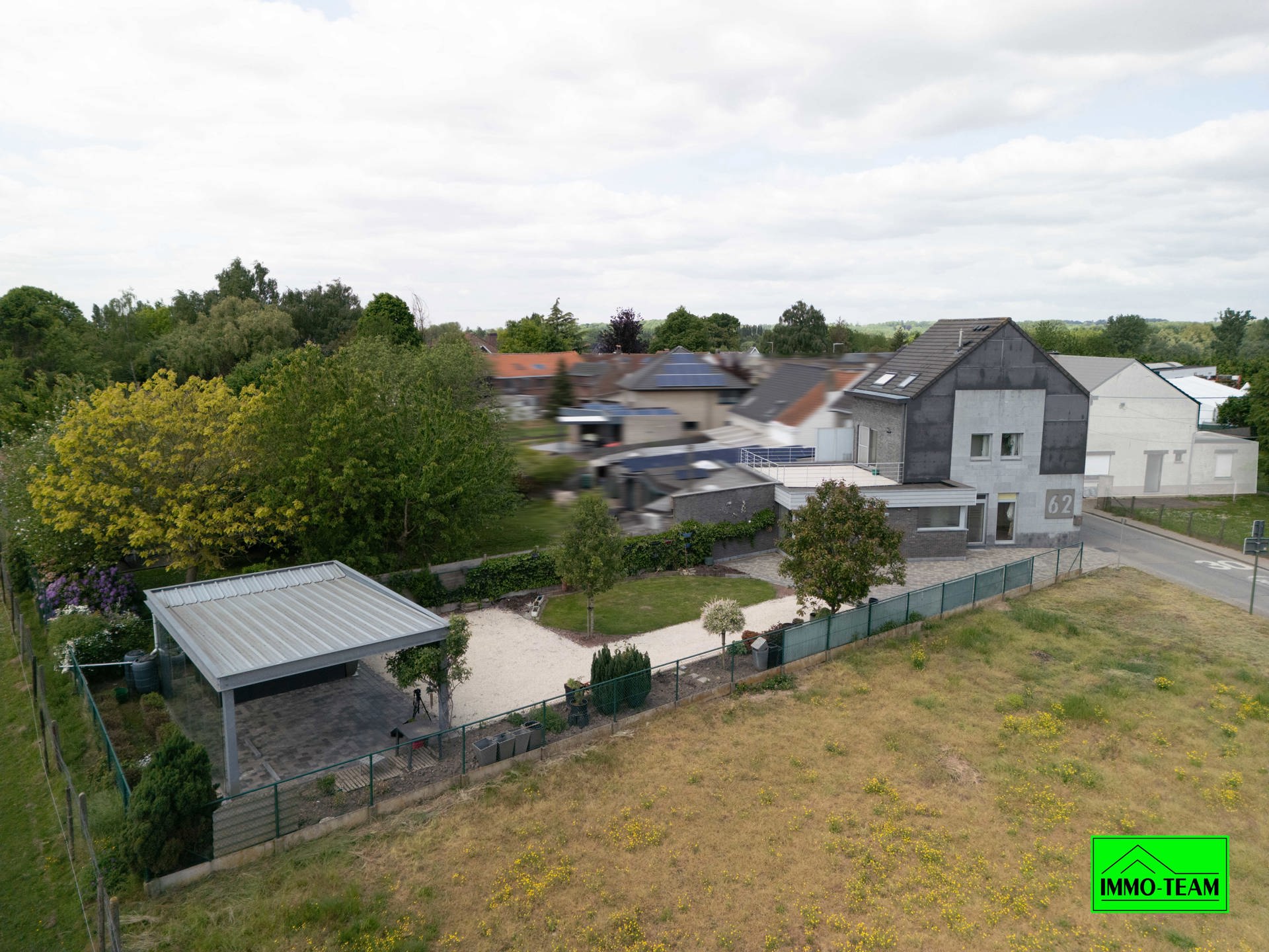 RUIME GEZINSWONING MET 5/6 SLPKS - 2BADK  foto 3