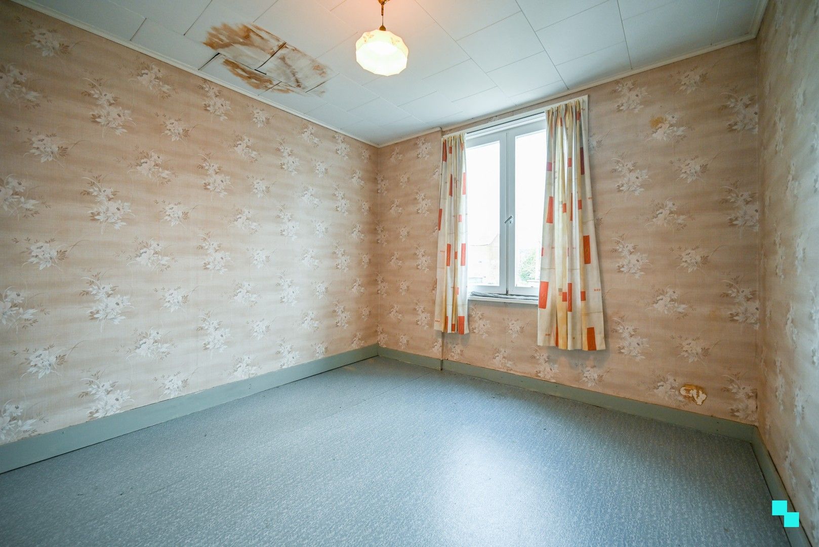 Centraal gelegen woonst met drie slaapkamers te Izegem foto 32
