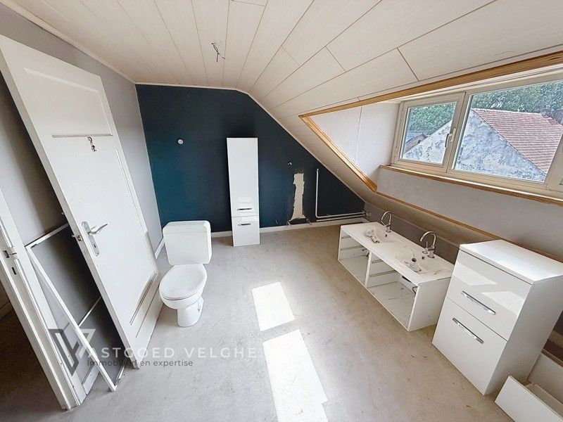 Te renoveren handelspand met duplex appartement op zichtlocatie foto 25