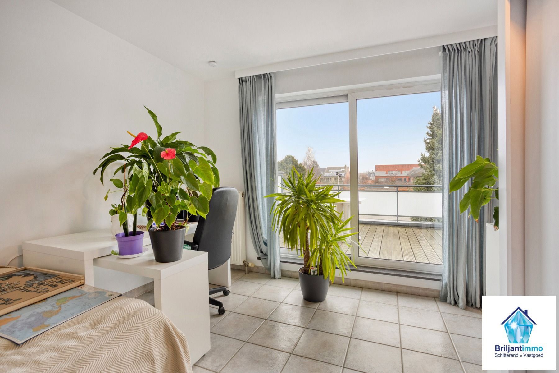 Licht, ruimte en rust in dit duplexapp met 2 slp en terras! foto 6