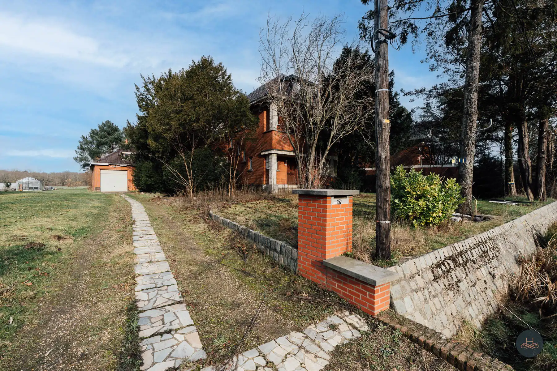 Riante woning met 5 slaapkamers op een uniek perceel.  foto 28