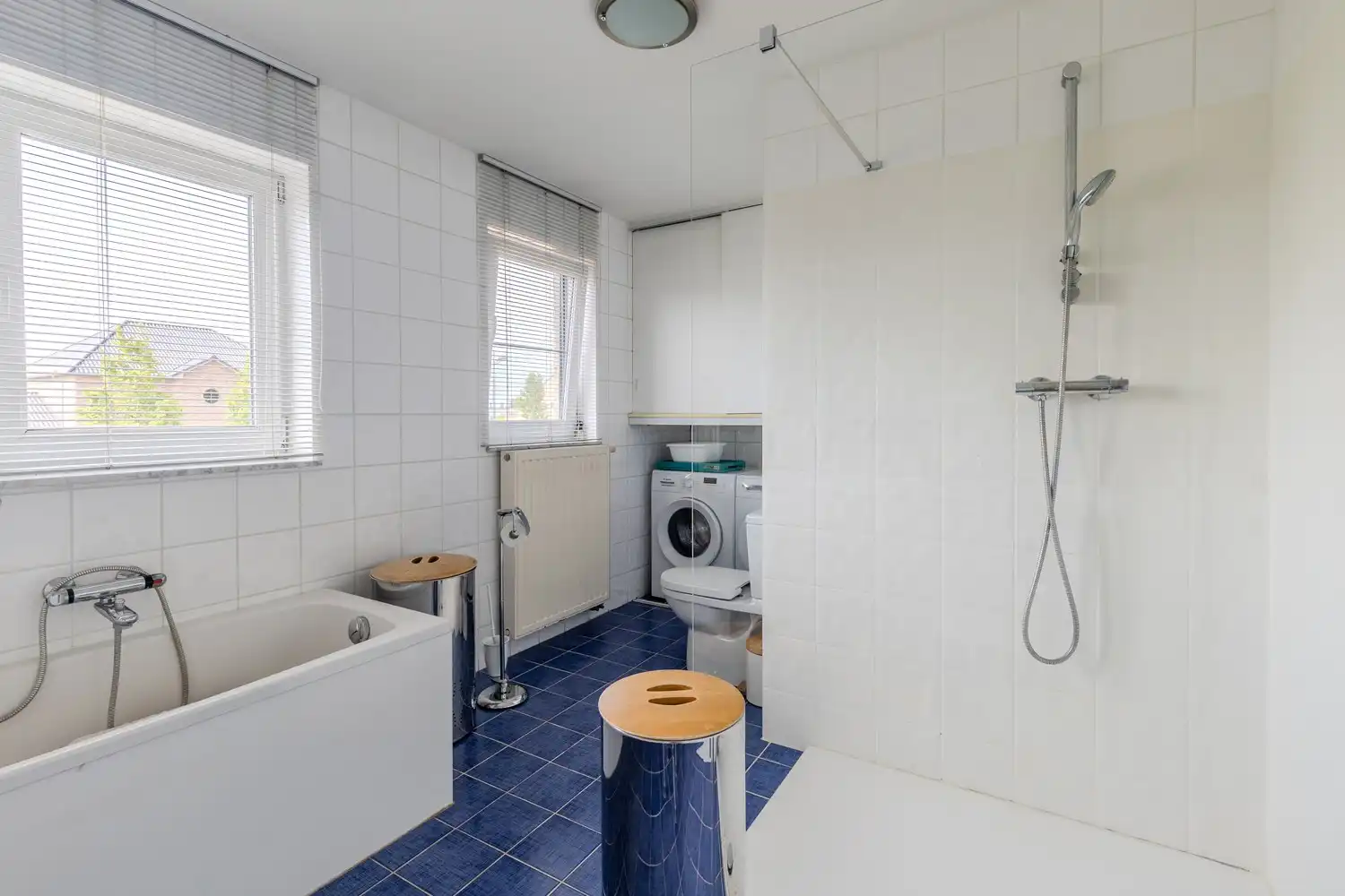 Ruime woning met drie slaapkamers, garage en prachtig landelijk uitzicht in Veldwezelt (Lanaken) foto 25