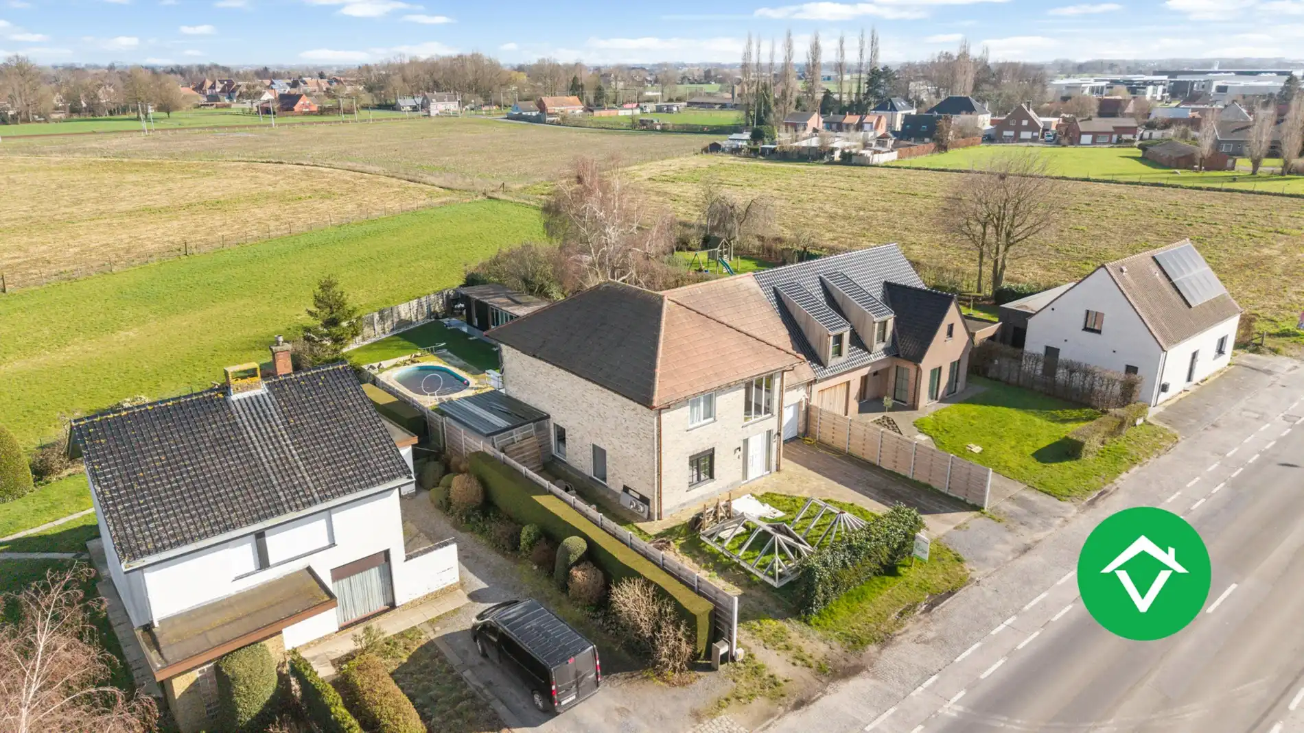 Woning met 4 slaapkamers en tuin te Torhout foto 3