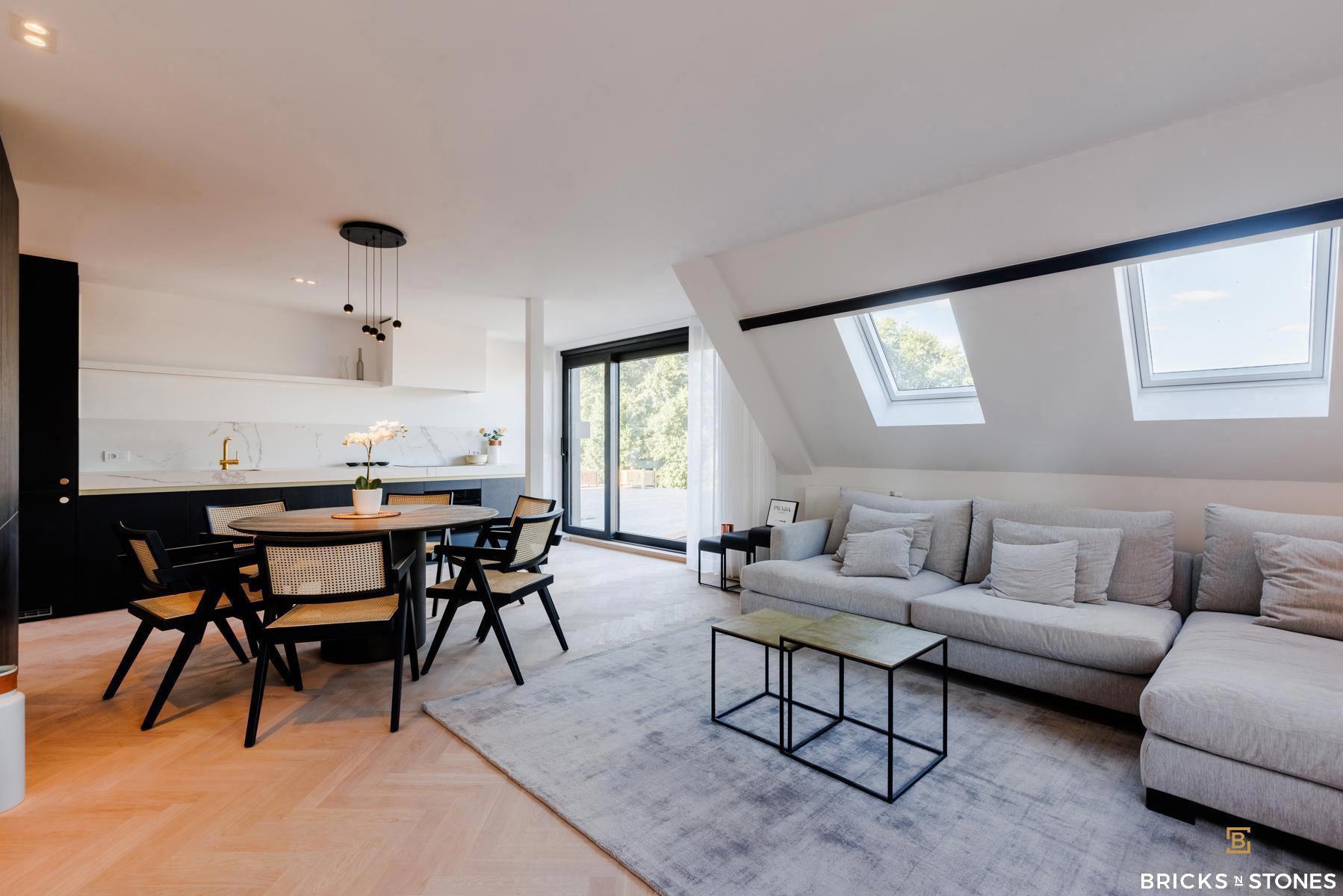 Uitzonderlijke Penthouse met lift en zicht op de Schelde foto {{pictureIndex}}
