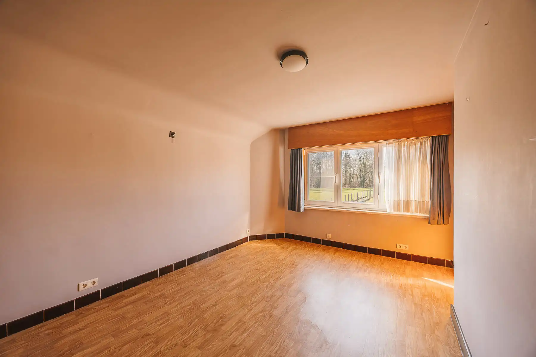 Openstaande te renoveren woning op 1214 m² te Begijnendijk foto 21