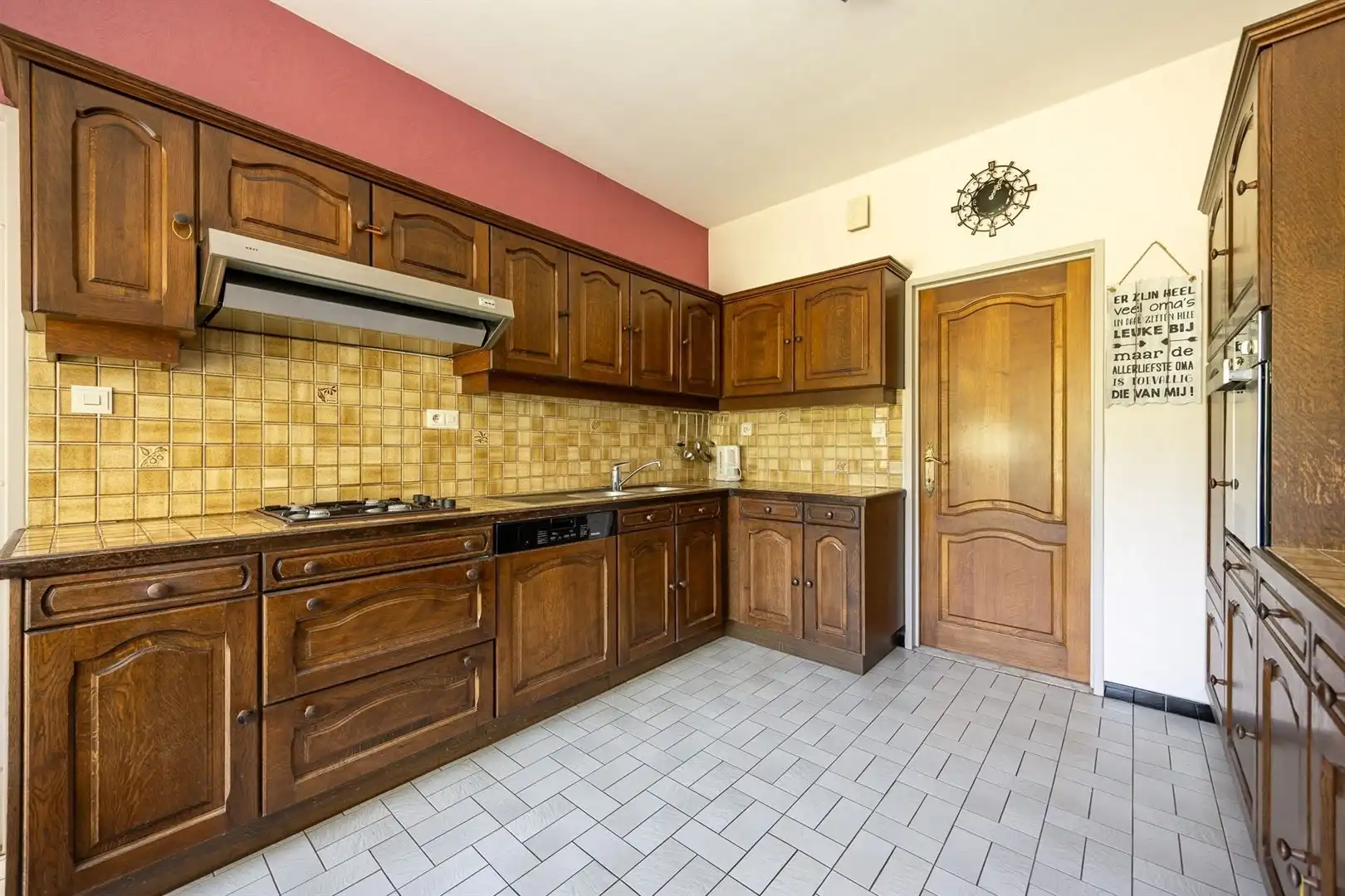 Karaktervolle villa op prachtig perceel van 1.063 m² in residentieel Schoten foto 7