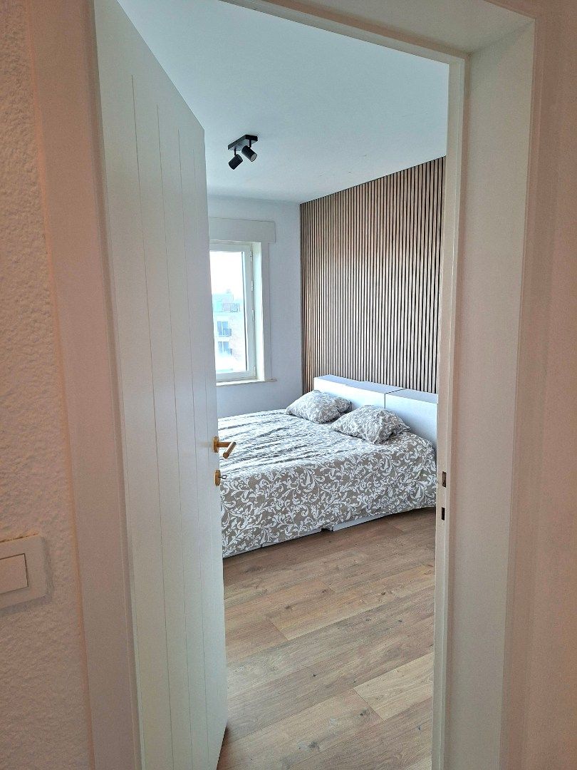 Vernieuwd hoekappartement foto 21