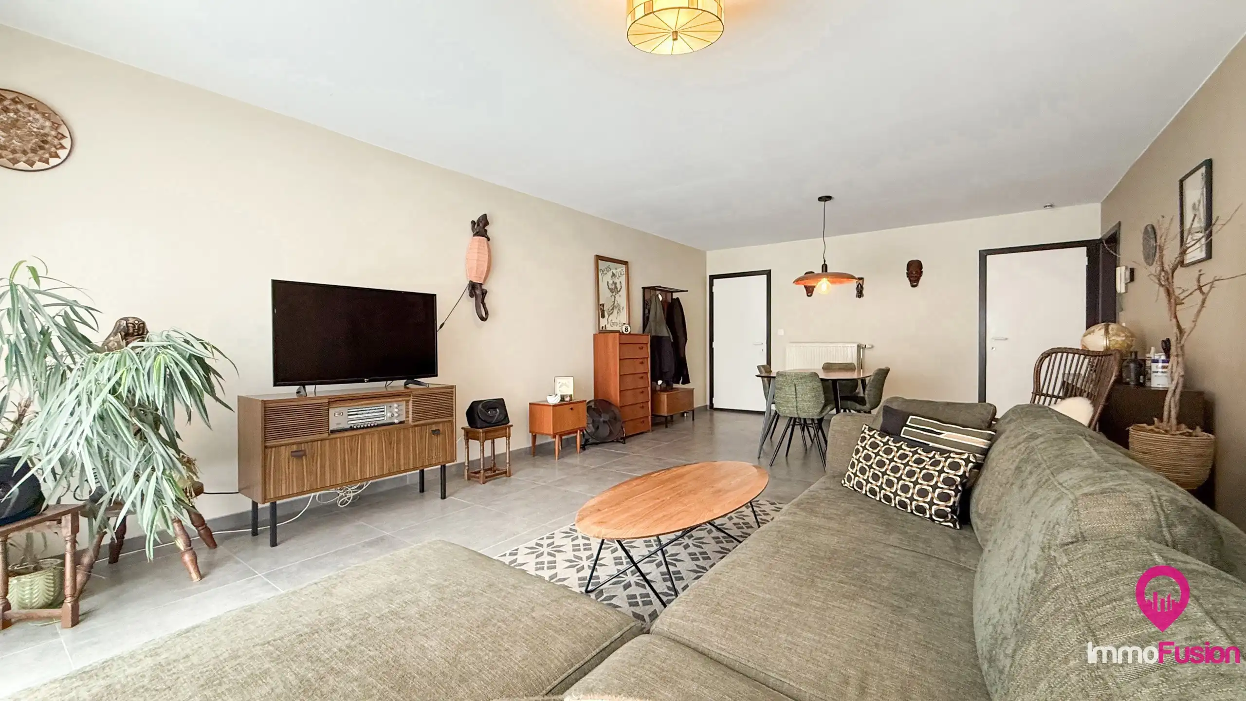 Gezellig appartement met ruim terras in het hart van Koersel foto 3