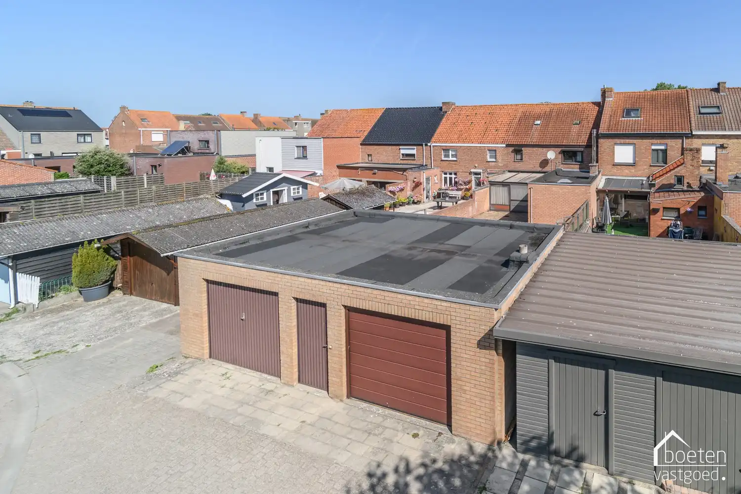 Veurne: Te renoveren stadswoning met heel wat mogelijkheden, 4 à 5 slpks, zonnig tuintje en dubbele garage op 236m² grondopp. foto 19
