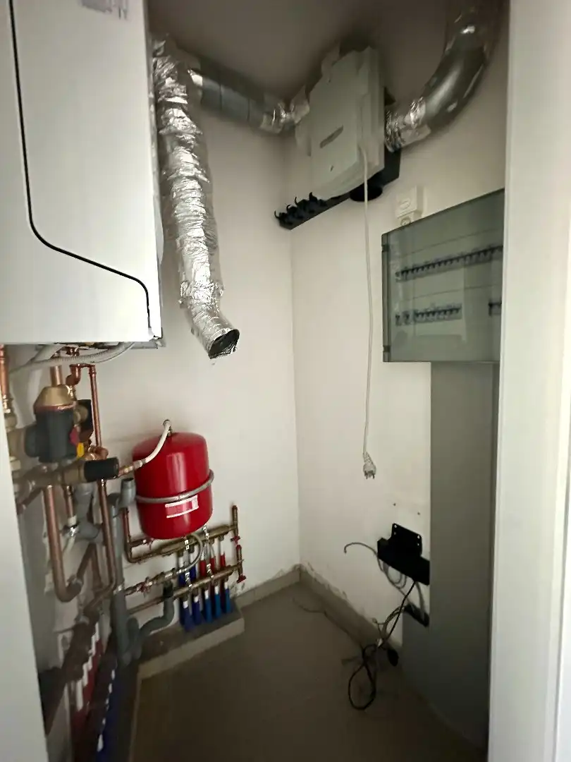 Gezellig duplexappartement op de 2e verdieping, centraal gelegen in het hart van Tongeren. foto 14