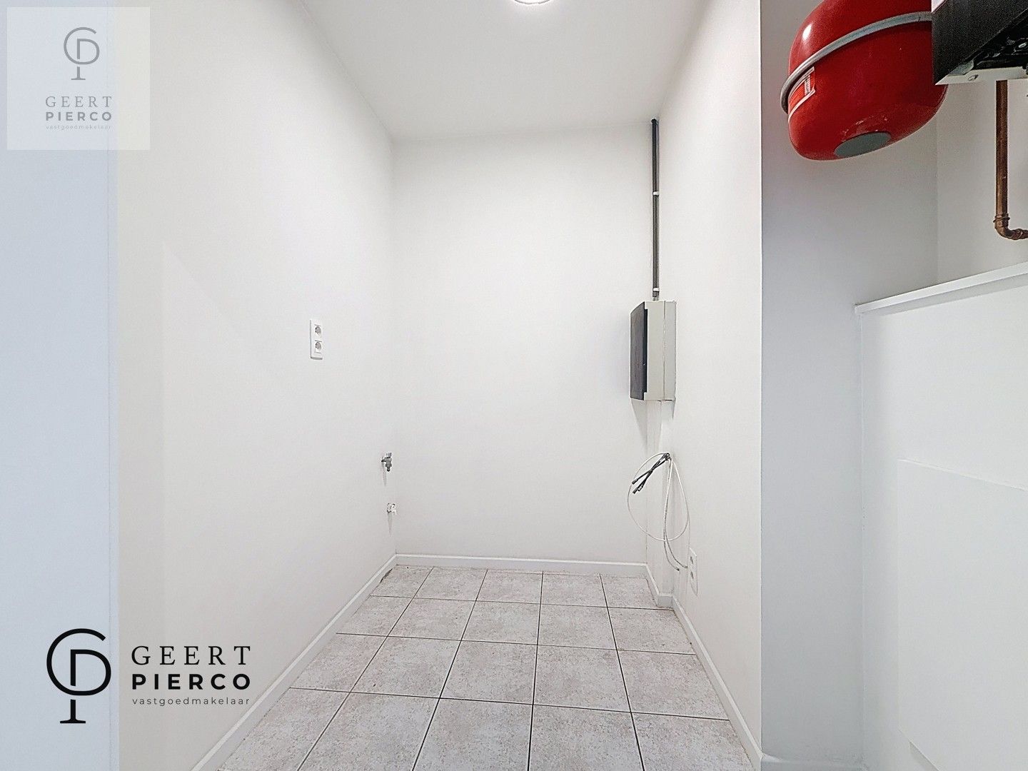 Knap gerenoveerd appartementsgebouw foto 15