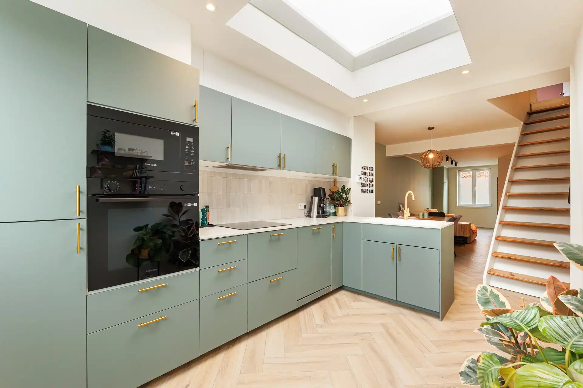 Instapklare woning met zonnige tuin foto {{pictureIndex}}