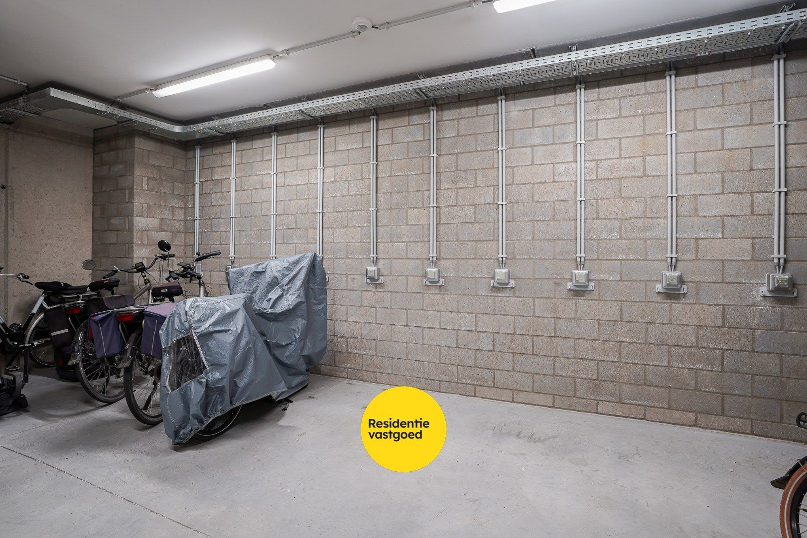 Prachtige assistentiewoning in hartje Aartrijke foto 10