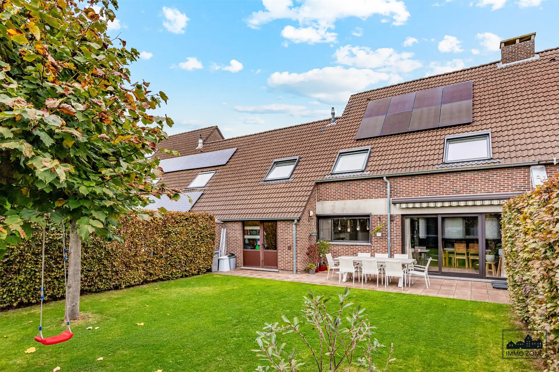 Instapklare gezinswoning met 5 slaapkamers in Sint-Niklaas foto {{pictureIndex}}