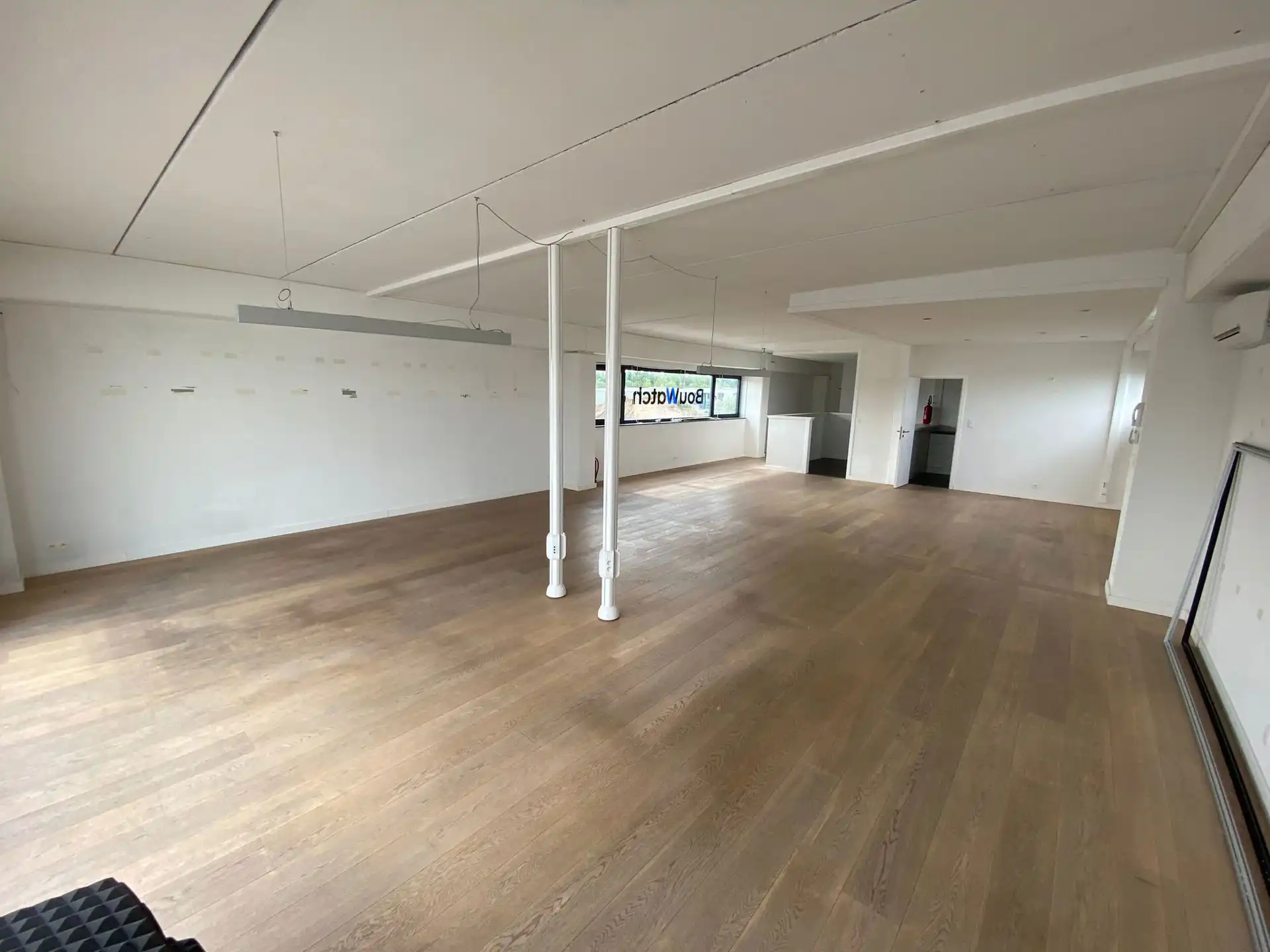 Kantoorruimte 158 m² op bedrijventerrein in Kruibeke foto 3