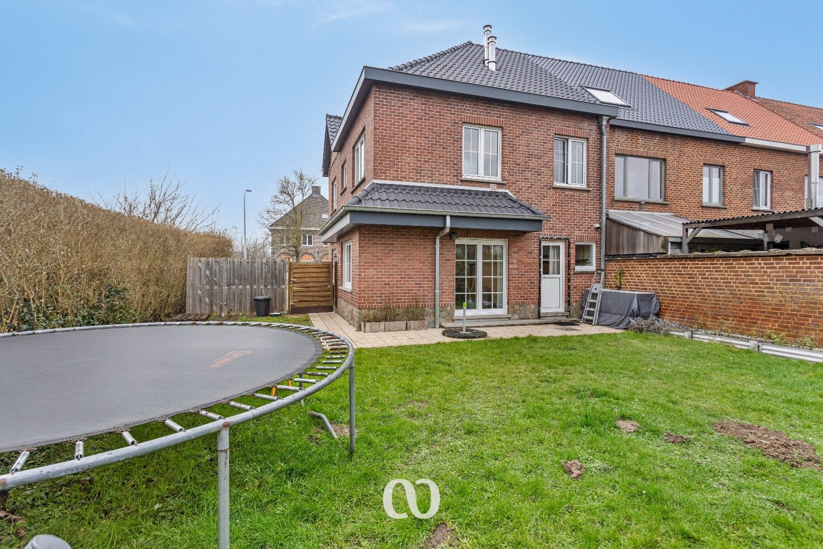 Gezinswoning met drie slaapkamers in een gezellige wijk foto 22