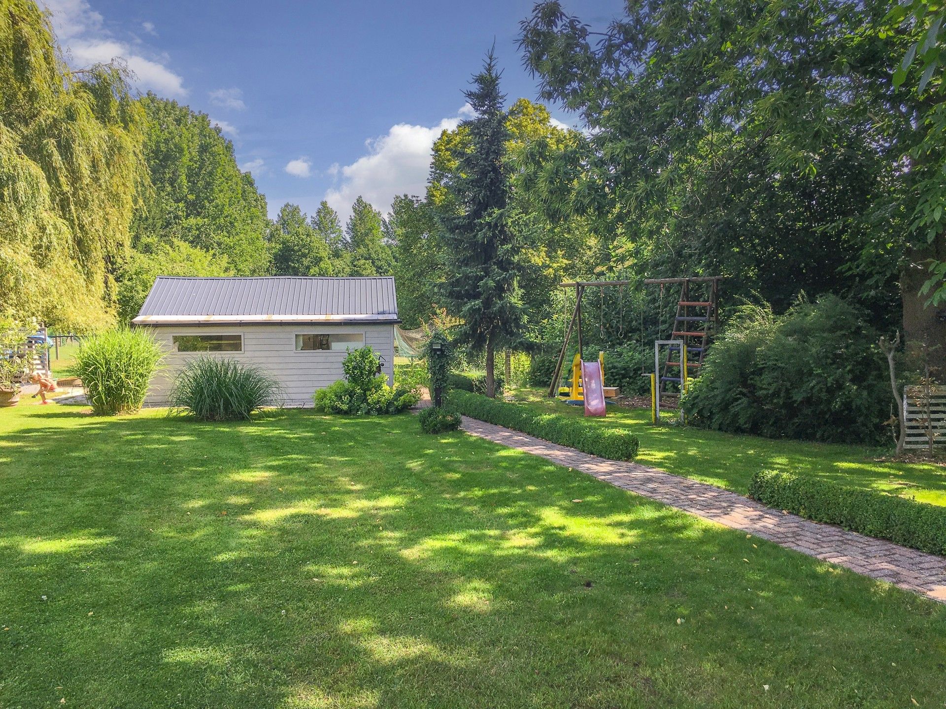 Instapklare villa met grote tuin aan natuurgebied – Dilbeek  foto 21