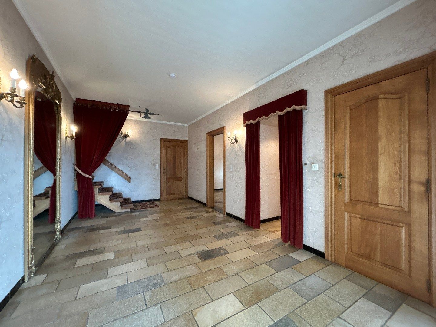 Ruime villa op 1,15 ha  foto 12