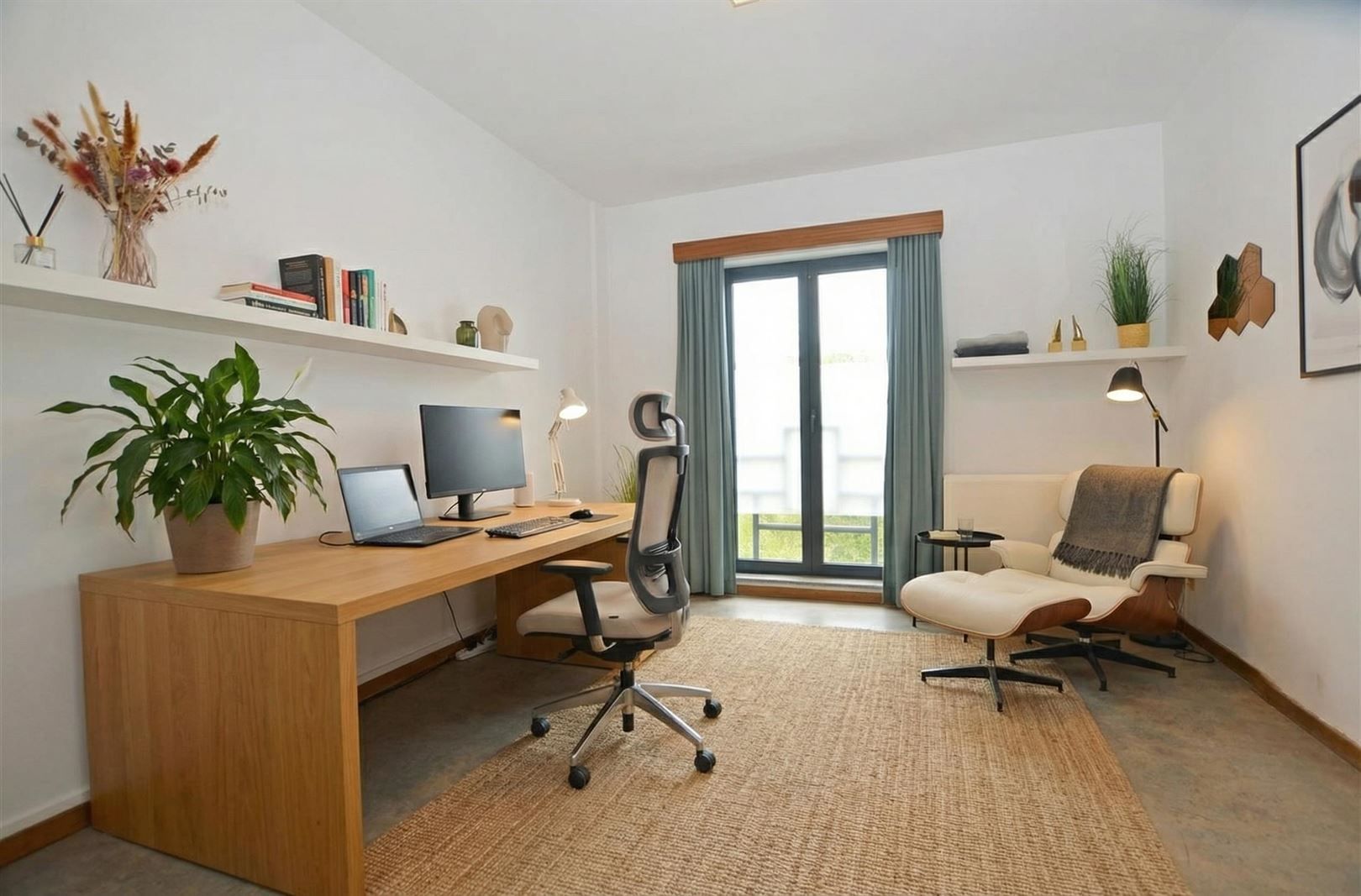 Aangenaam Ruim 3-slaapkamer appartement  foto 12